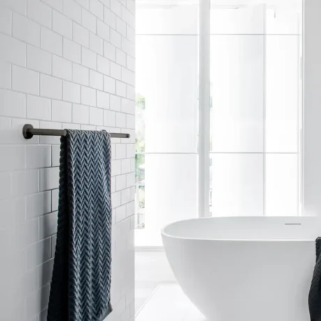 Round Guest Towel Rail